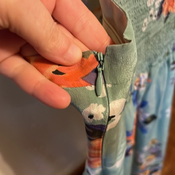 ANTHROPOLOGIE ~ Moulinette Soeurs 100% silk Floral Lined Dress with Smocked Back - Picture 9 of 12